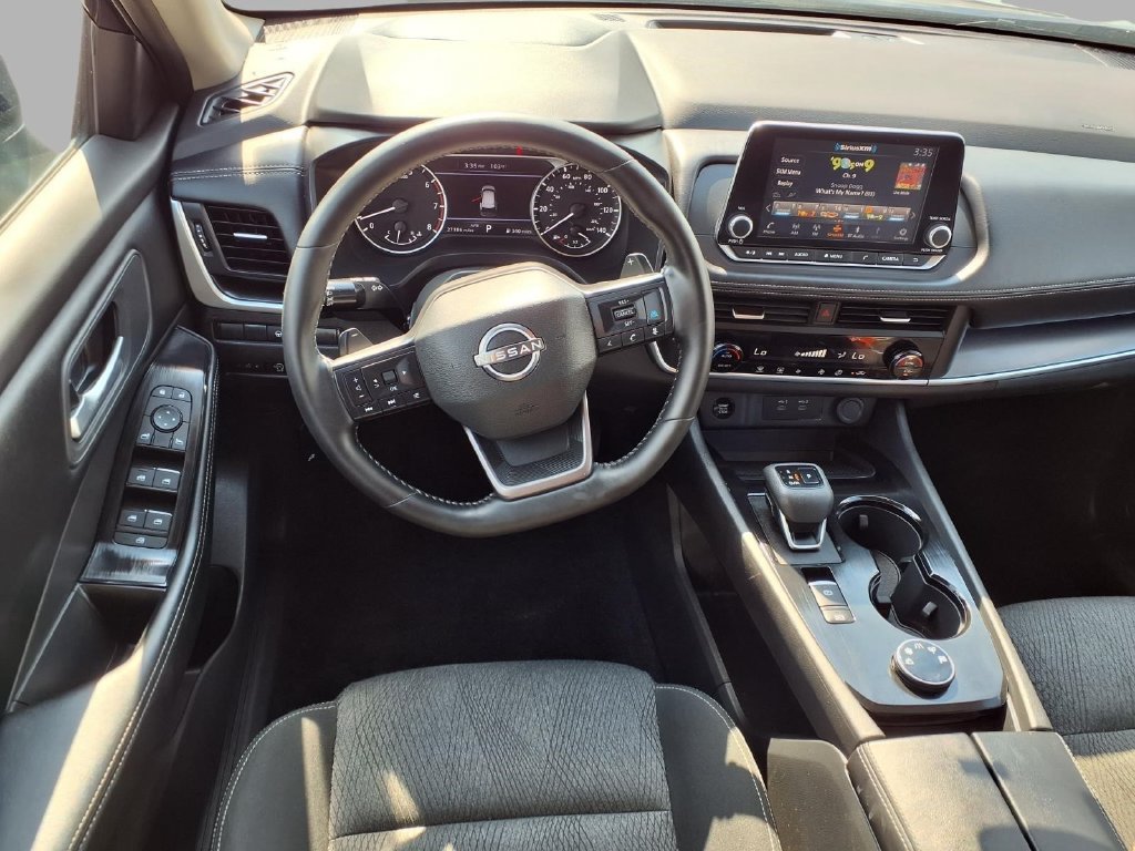 Used 2026 Nissan Rogue SV AWD/4WD image 4