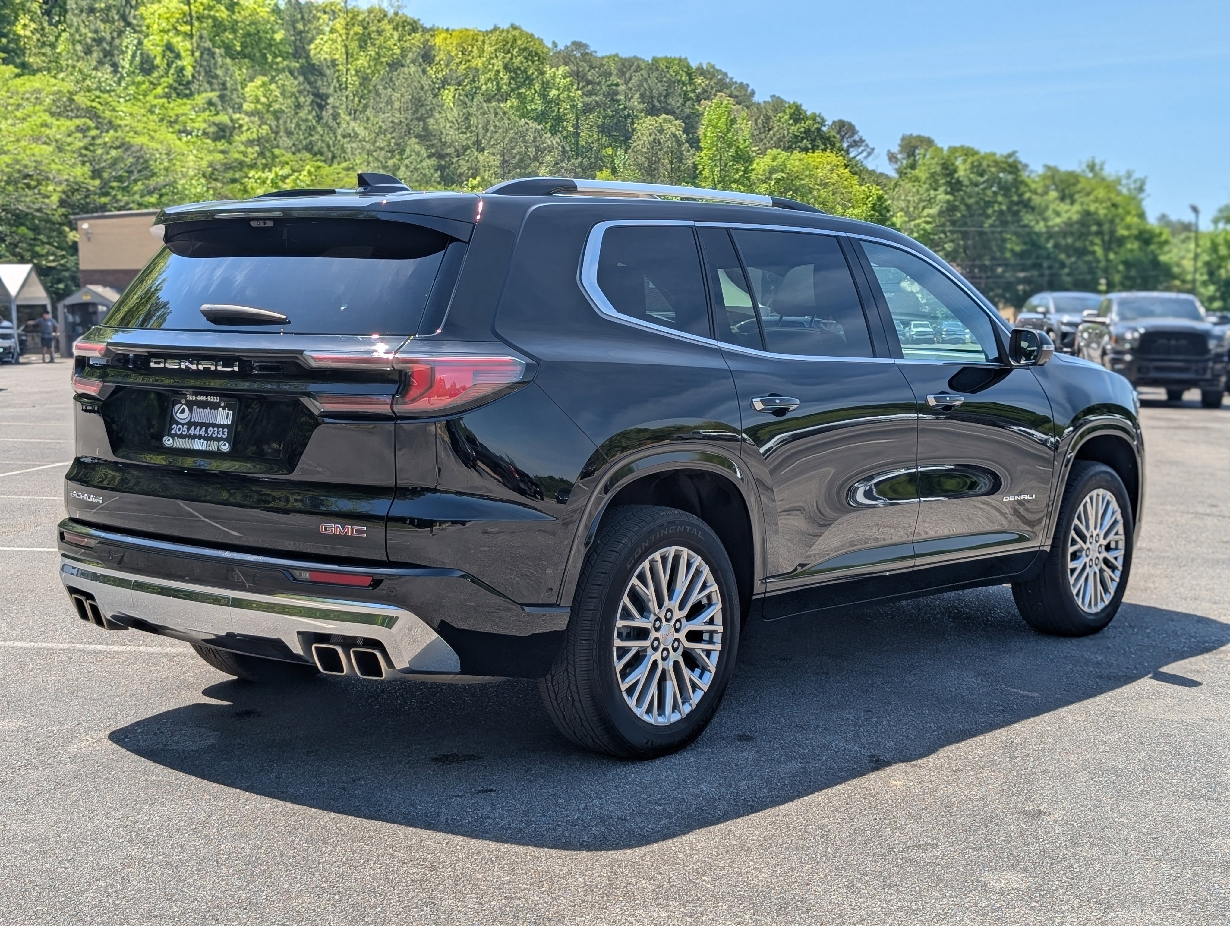 Used 2024 GMC Acadia Denali w/ Super Cruise Package image 9