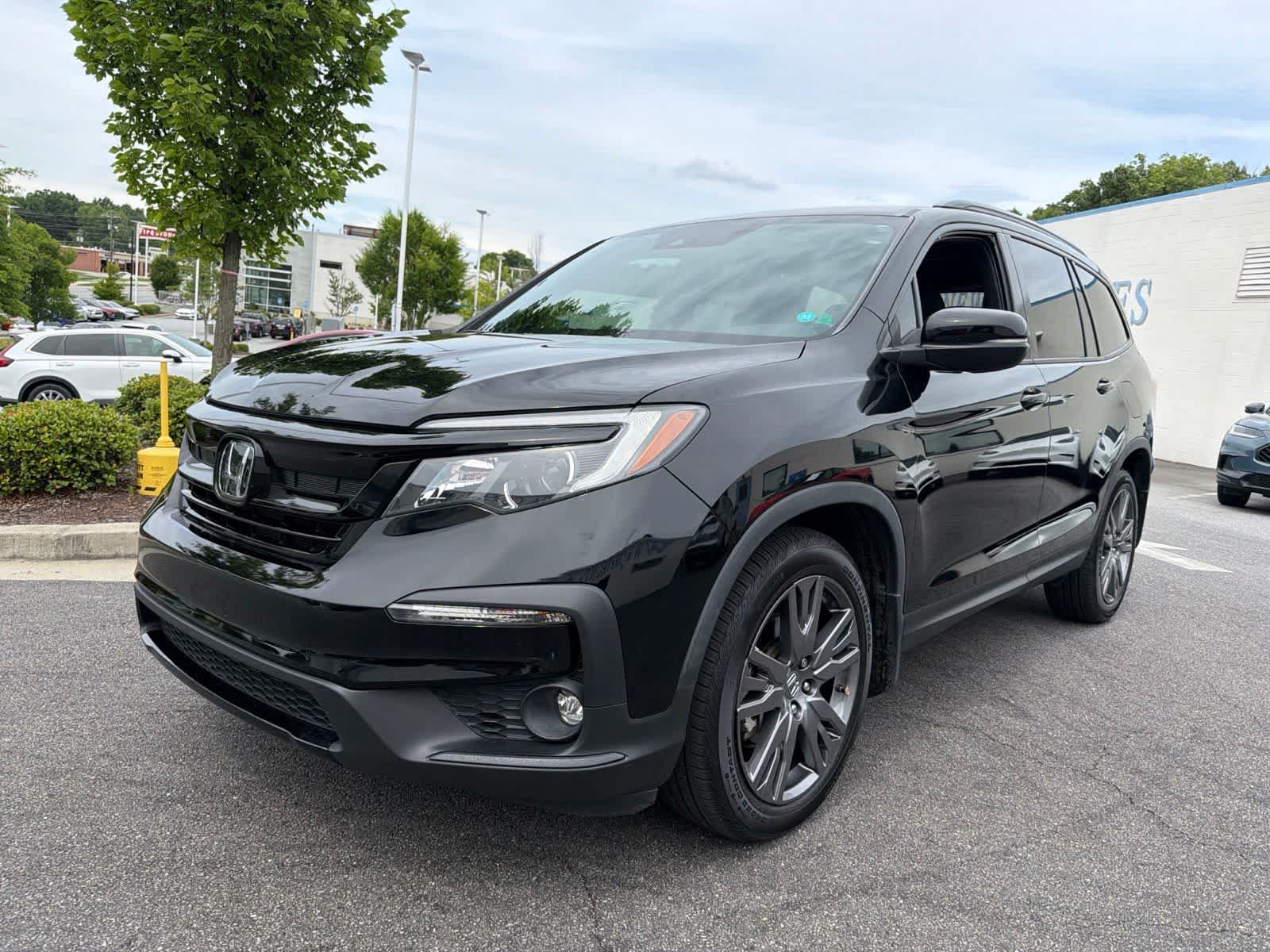 Used 2022 Honda Pilot Sport image 1