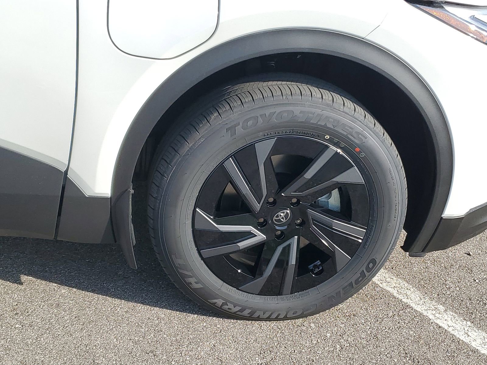 New 2026 Toyota C-HR AWD/4WD image 6