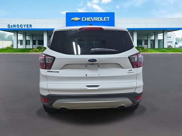 Used 2017 Ford Escape SE FWD image 8