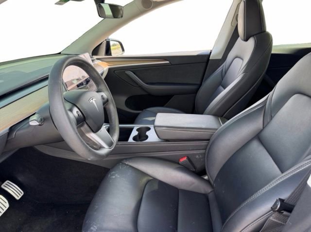 Used 2023 Tesla Model Y Performance image 10