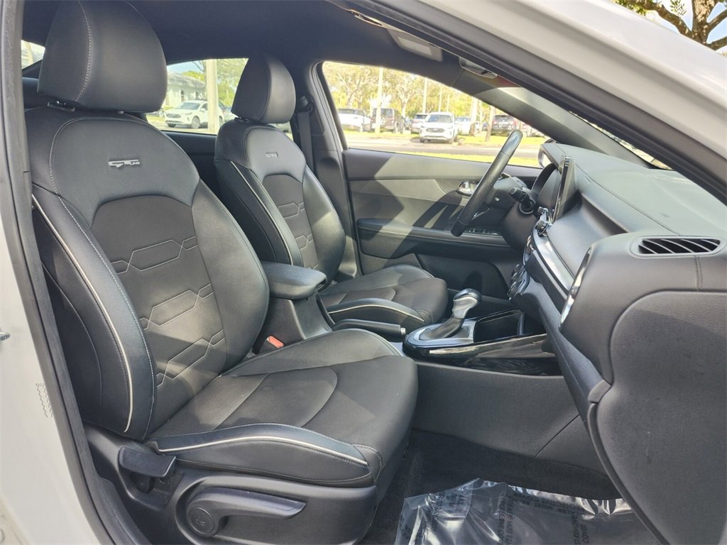 Used 2020 Kia Forte GT-Line image 14