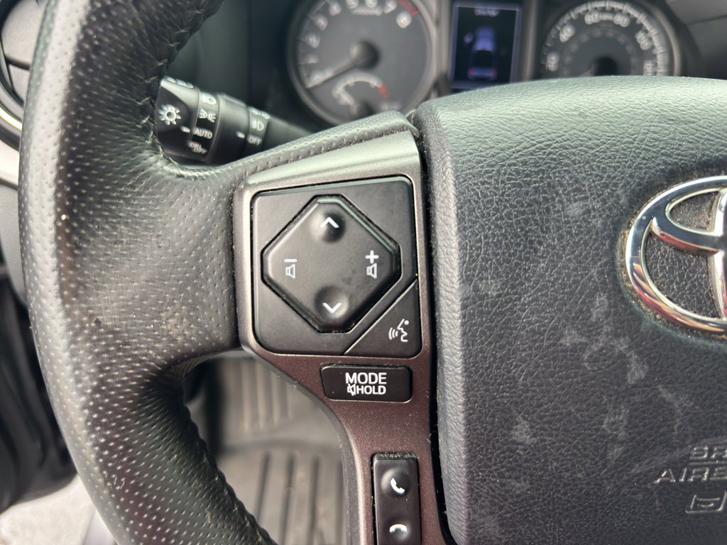 Used 2017 Toyota Tacoma TRD Sport RWD image 13