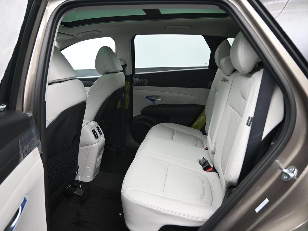 Certified 2025 Hyundai Tucson SEL AWD/4WD image 30
