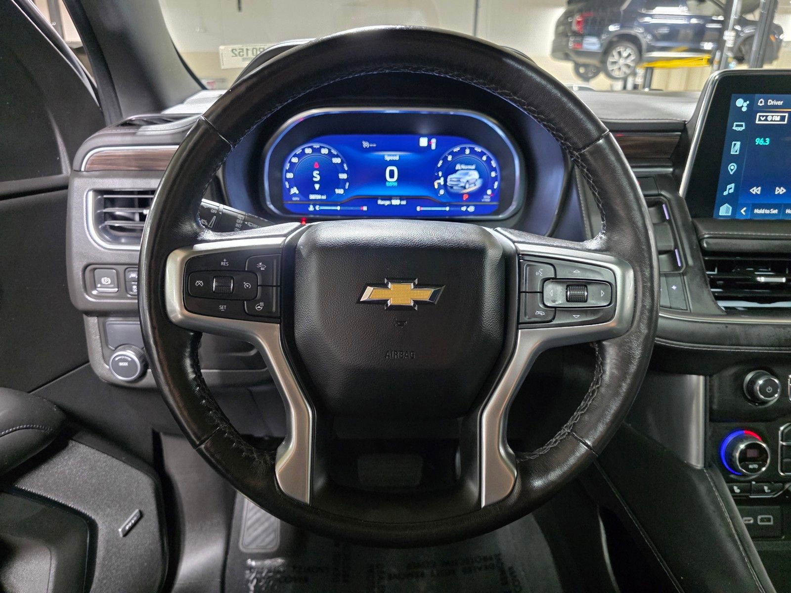 Used 2022 Chevrolet Tahoe LT w/ Luxury Package image 31