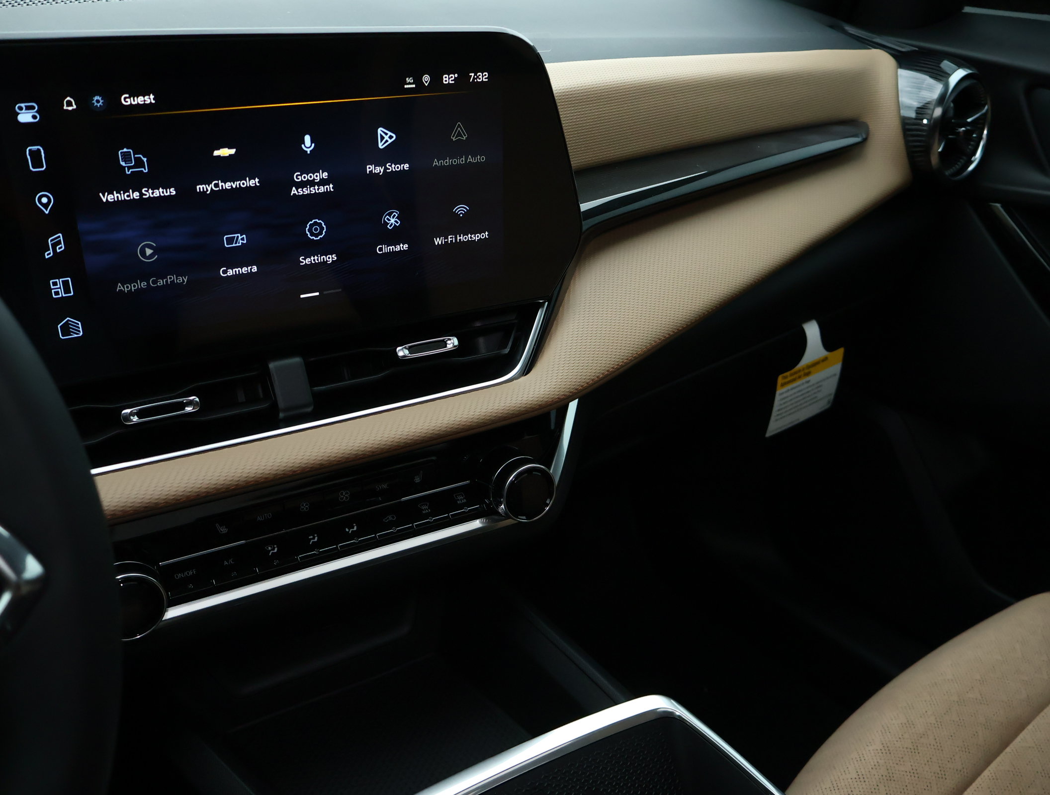 New 2027 Chevrolet Equinox ACTIV w/ Safety and Technology Package FWD image 17
