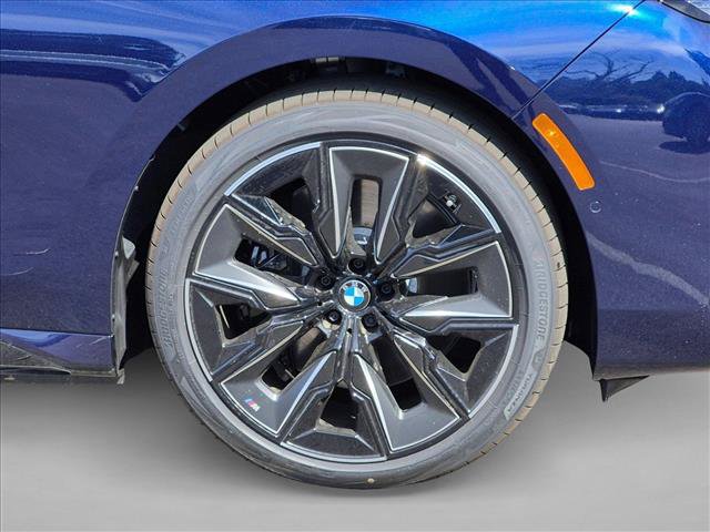 New 2026 BMW i7 xDrive60 w/ Executive Package AWD/4WD image 10