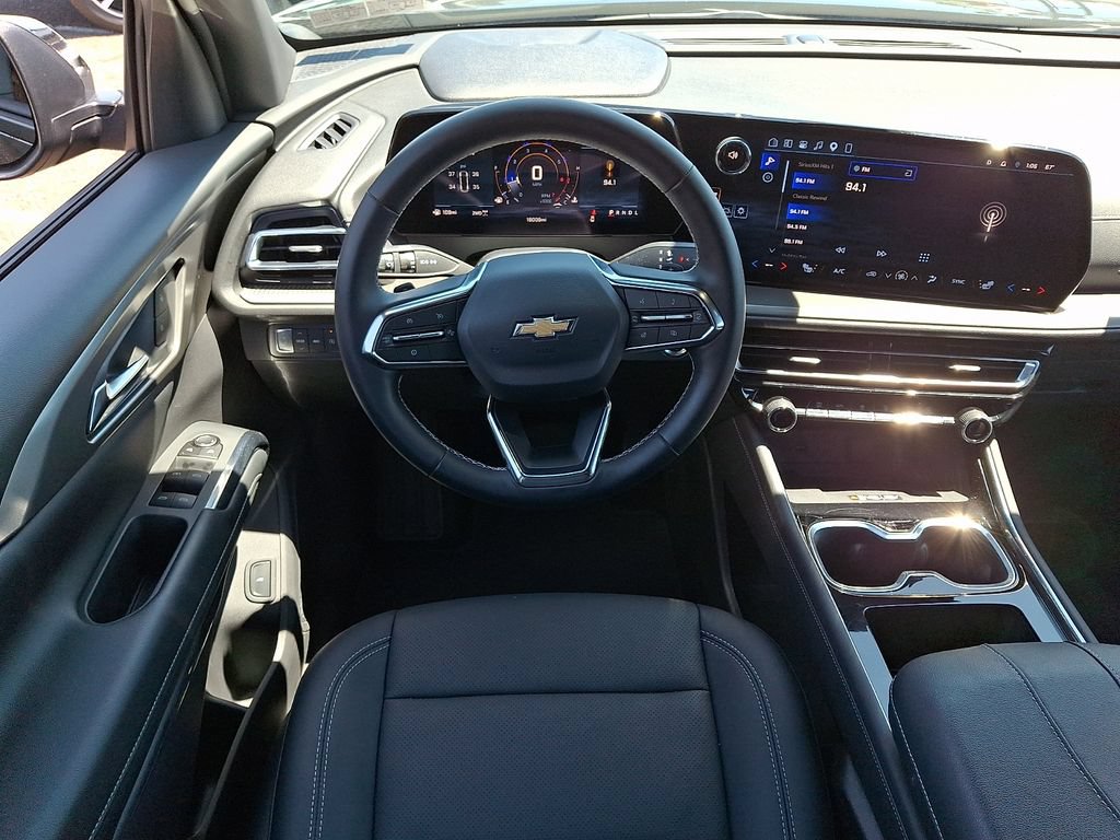 Used 2026 Chevrolet Traverse LT AWD/4WD image 12