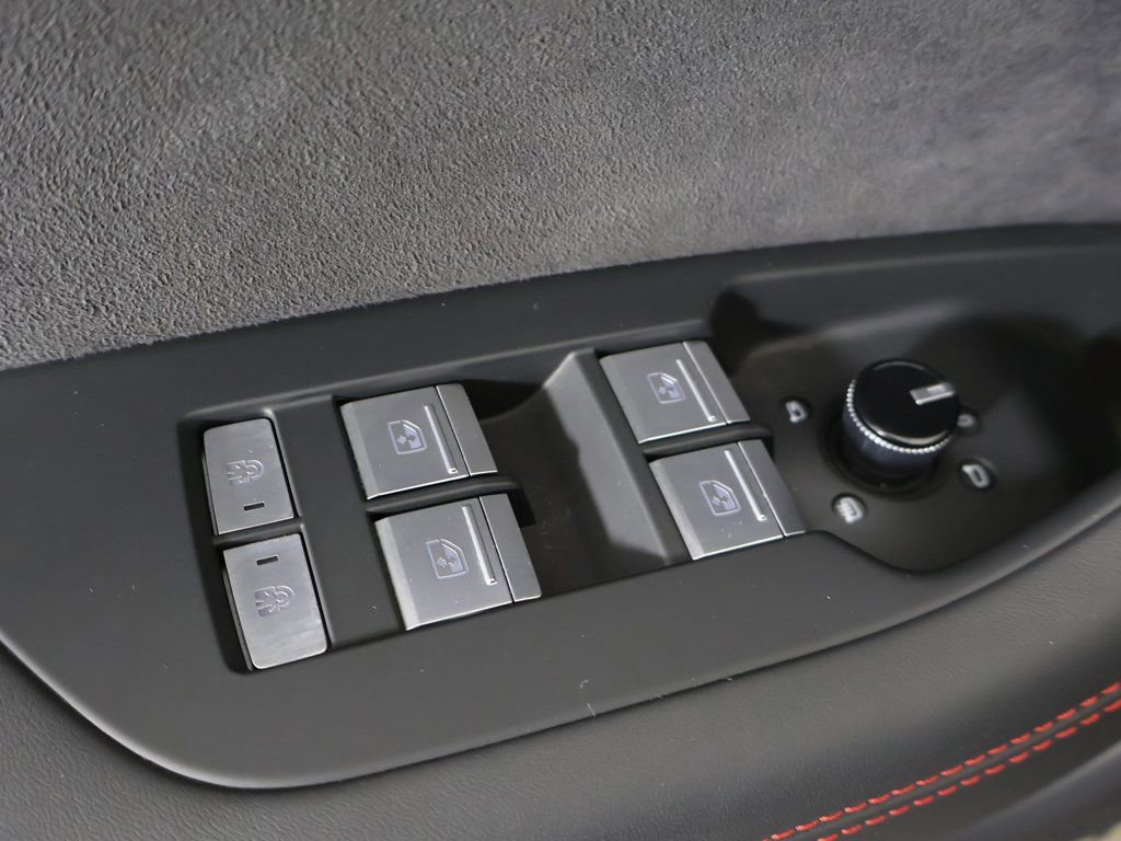 Used 2025 Audi RS 6 performance image 42