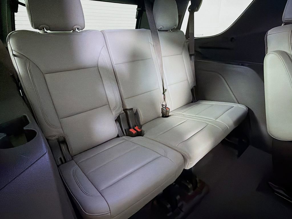 Used 2021 Chevrolet Tahoe Z71 w/ Z71 Signature Package AWD/4WD image 25