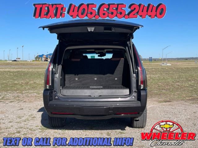 Used 2017 Cadillac Escalade Premium Luxury image 7