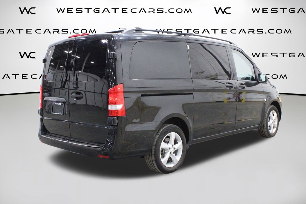 Used 2018 Mercedes-Benz Metris Passenger image 33