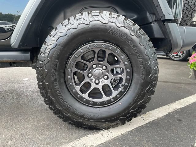Used 2022 Jeep Wrangler Unlimited Rubicon w/ Xtreme Recon 35" Tire Package AWD/4WD image 32
