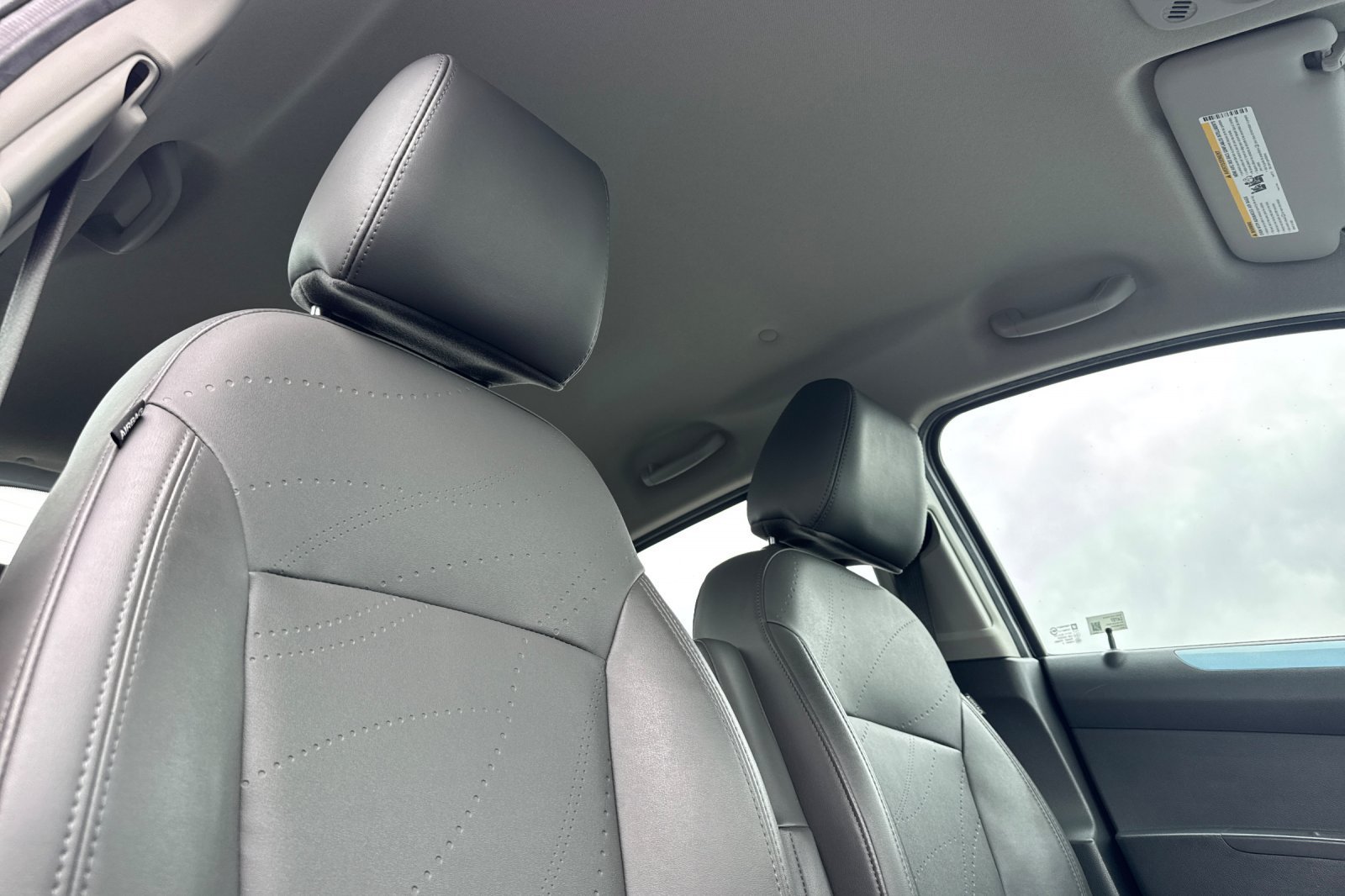 Used 2014 Chevrolet Spark LT FWD image 21