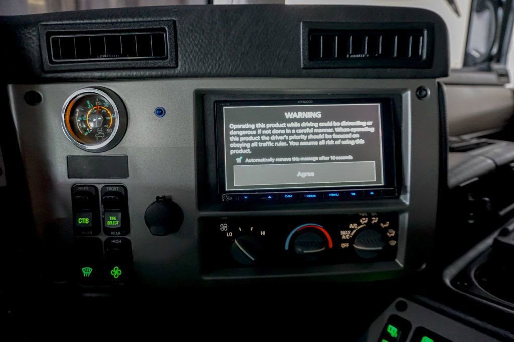Used 2006 HUMMER H1 4-Door Wagon AWD/4WD image 22