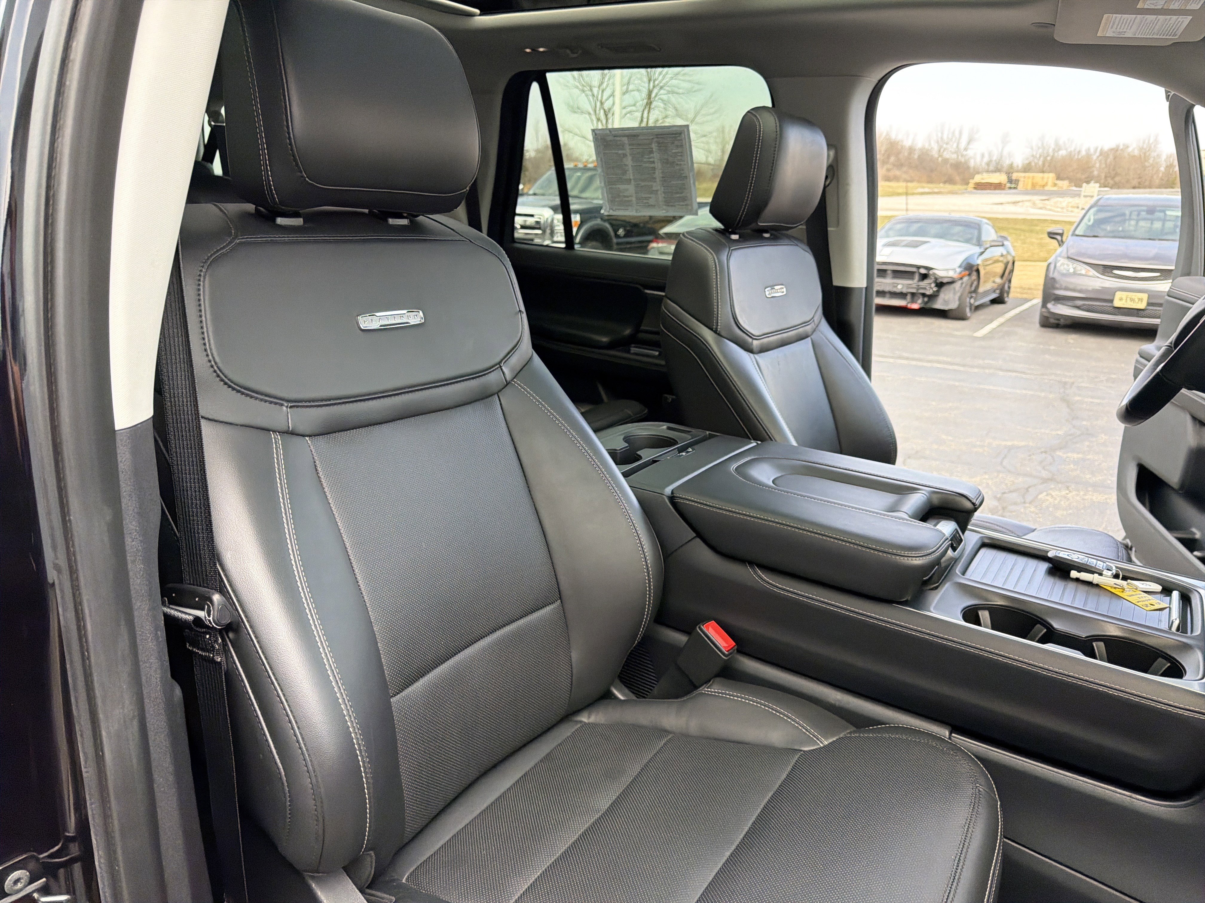 Used 2025 Ford Expedition Max Platinum AWD/4WD image 35