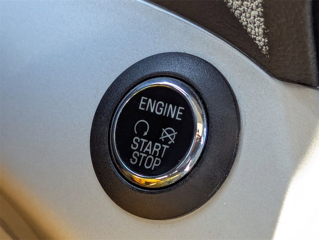 Used 2014 Ford C-MAX SEL image 19