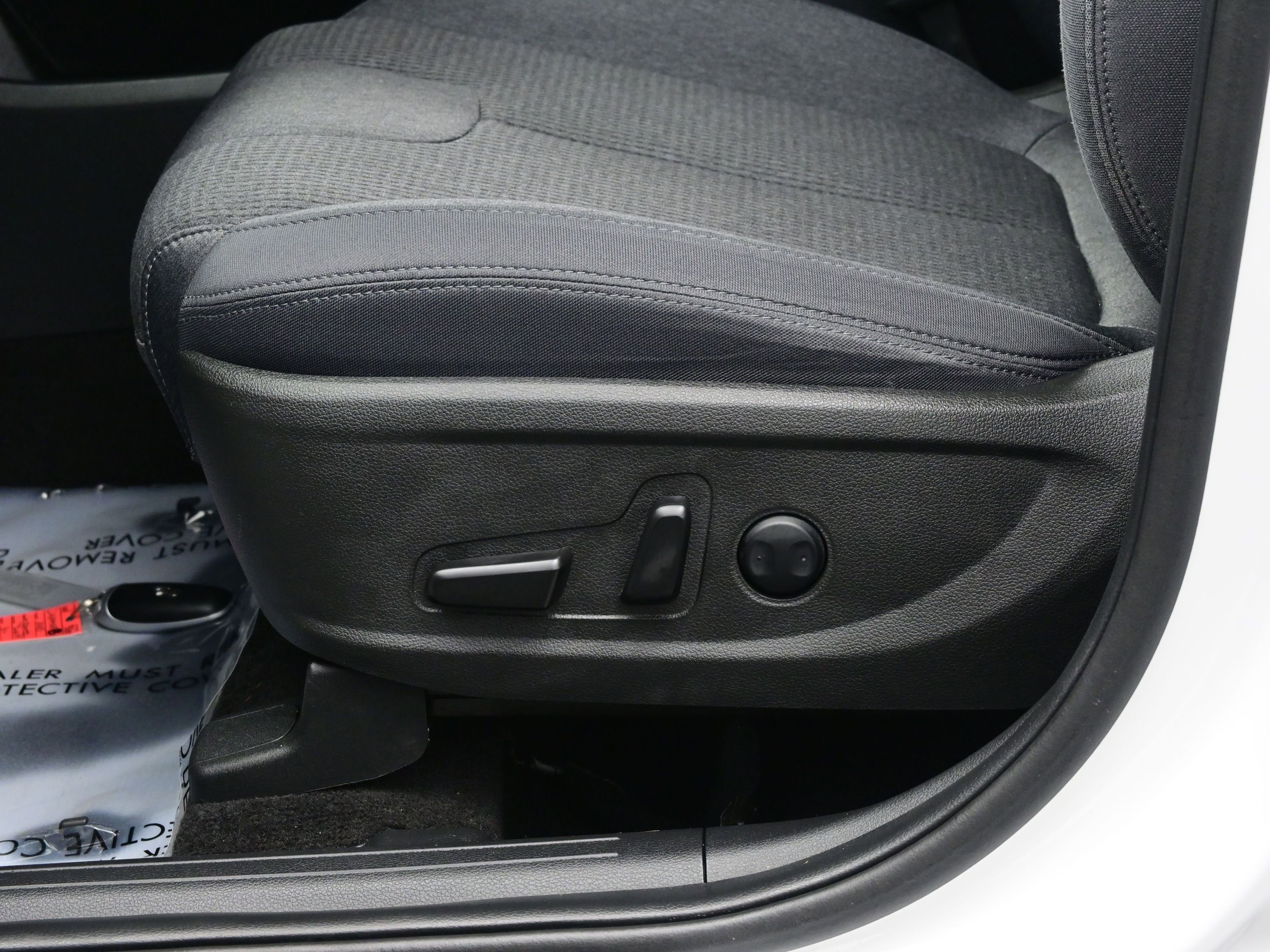 Used 2023 Hyundai Santa Fe SEL image 11