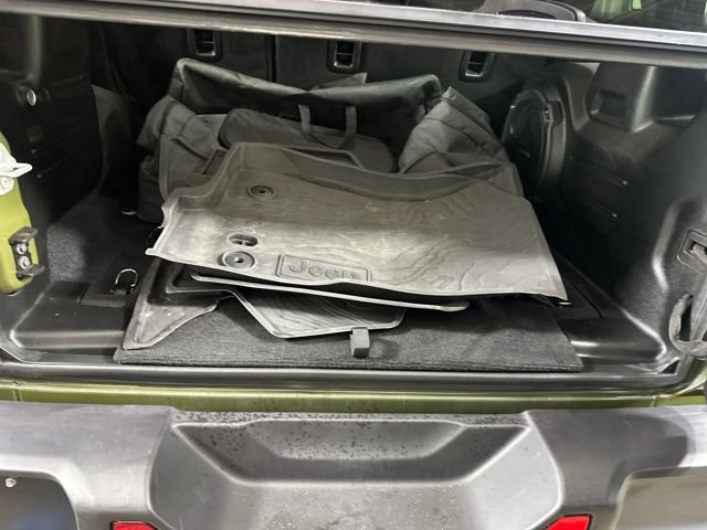 Used 2023 Jeep Wrangler Unlimited image 25