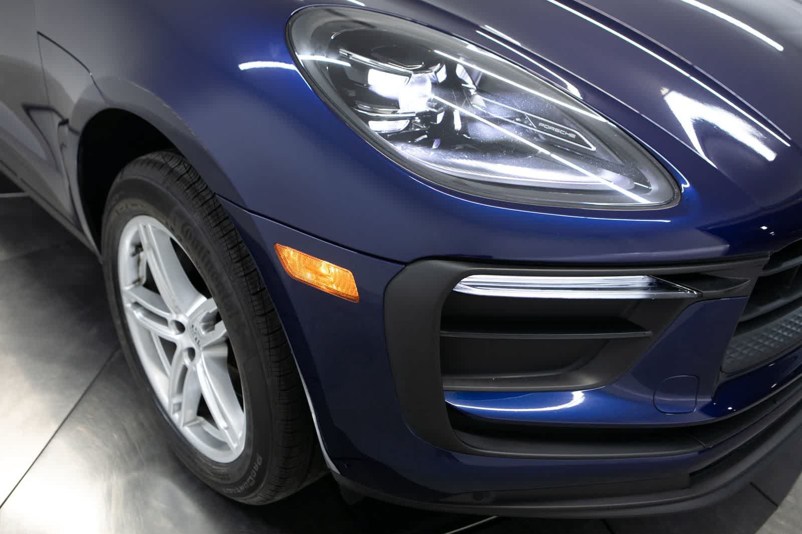 Certified 2023 Porsche Macan AWD/4WD image 12