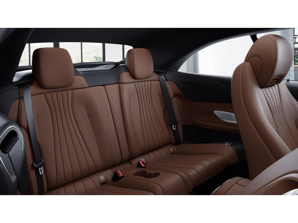 Used 2023 Mercedes-Benz E 450 4MATIC Cabriolet image 5