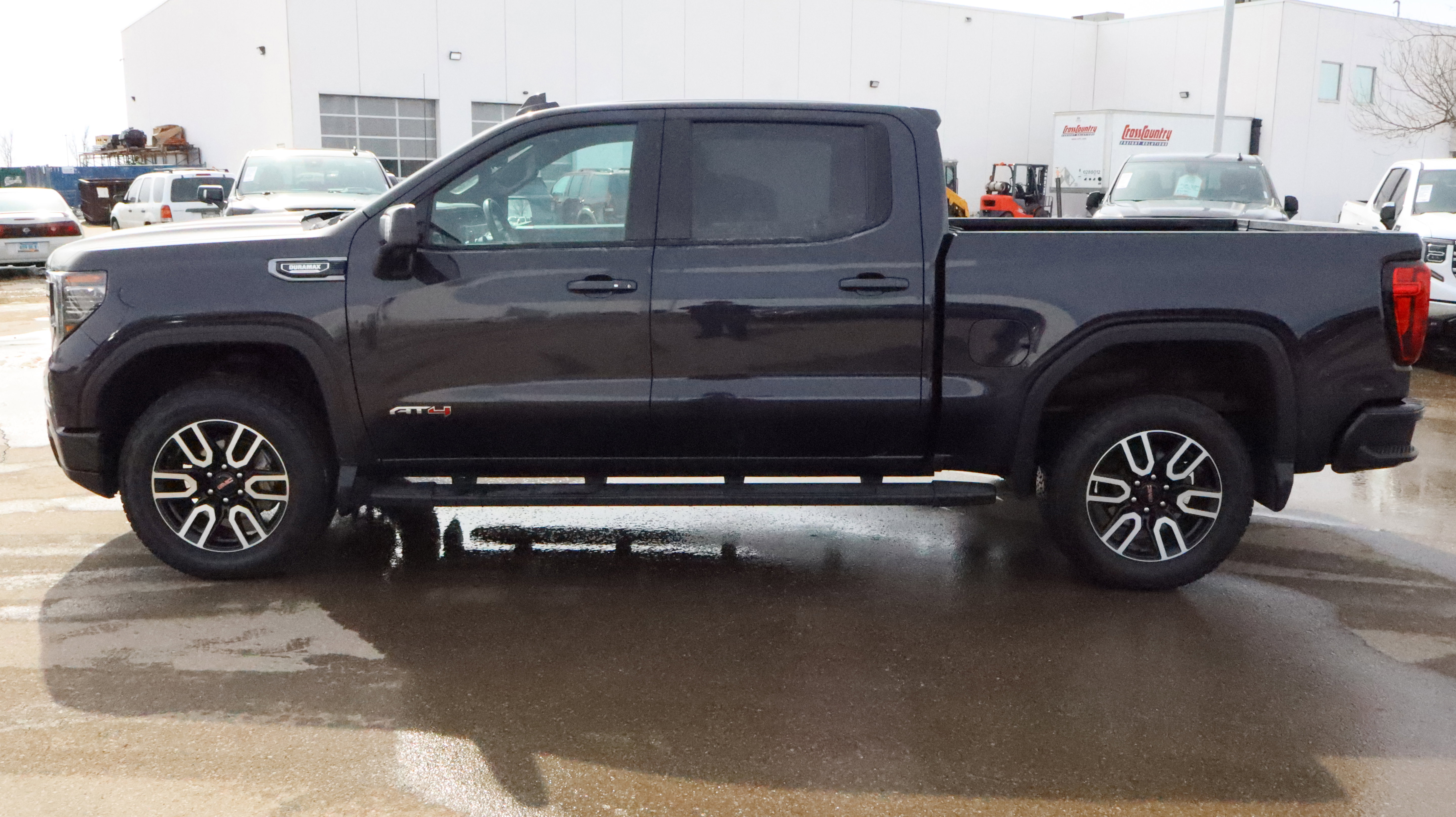 Certified 2023 GMC Sierra 1500 AT4 w/ AT4 Premium Package image 3