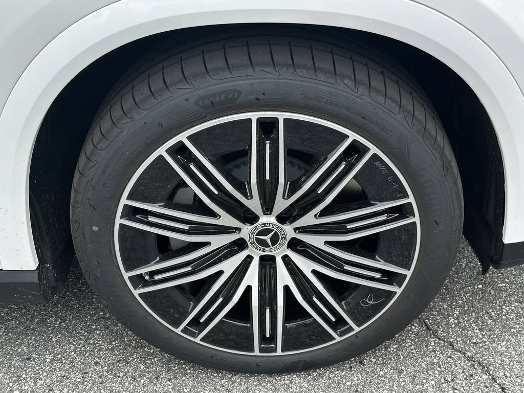 New 2026 Mercedes-Benz EQE 320 4MATIC SUV image 14