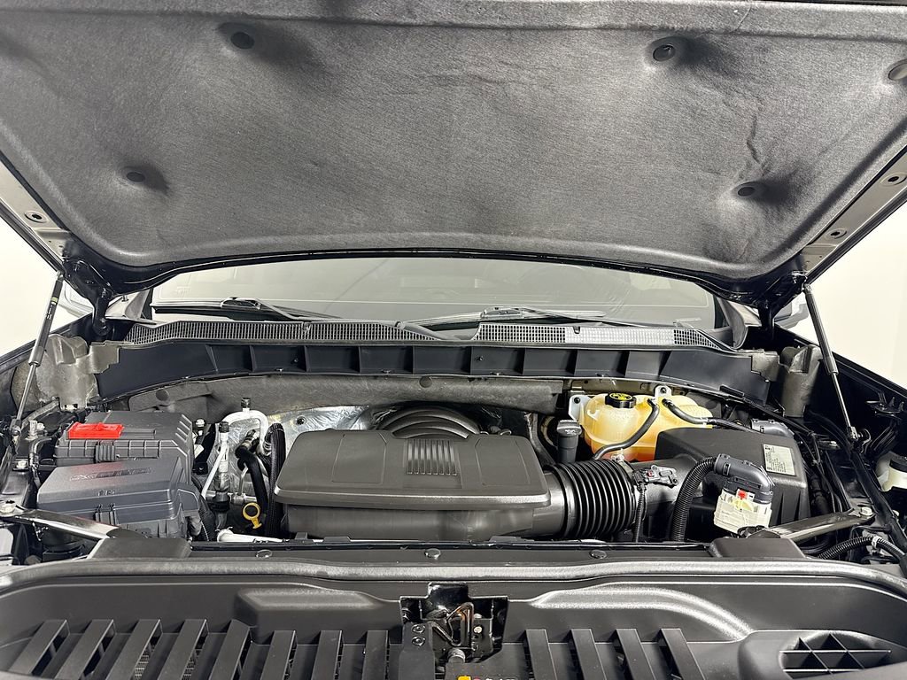 Used 2019 Chevrolet Silverado 1500 LTZ w/ LTZ Premium Package AWD/4WD image 34