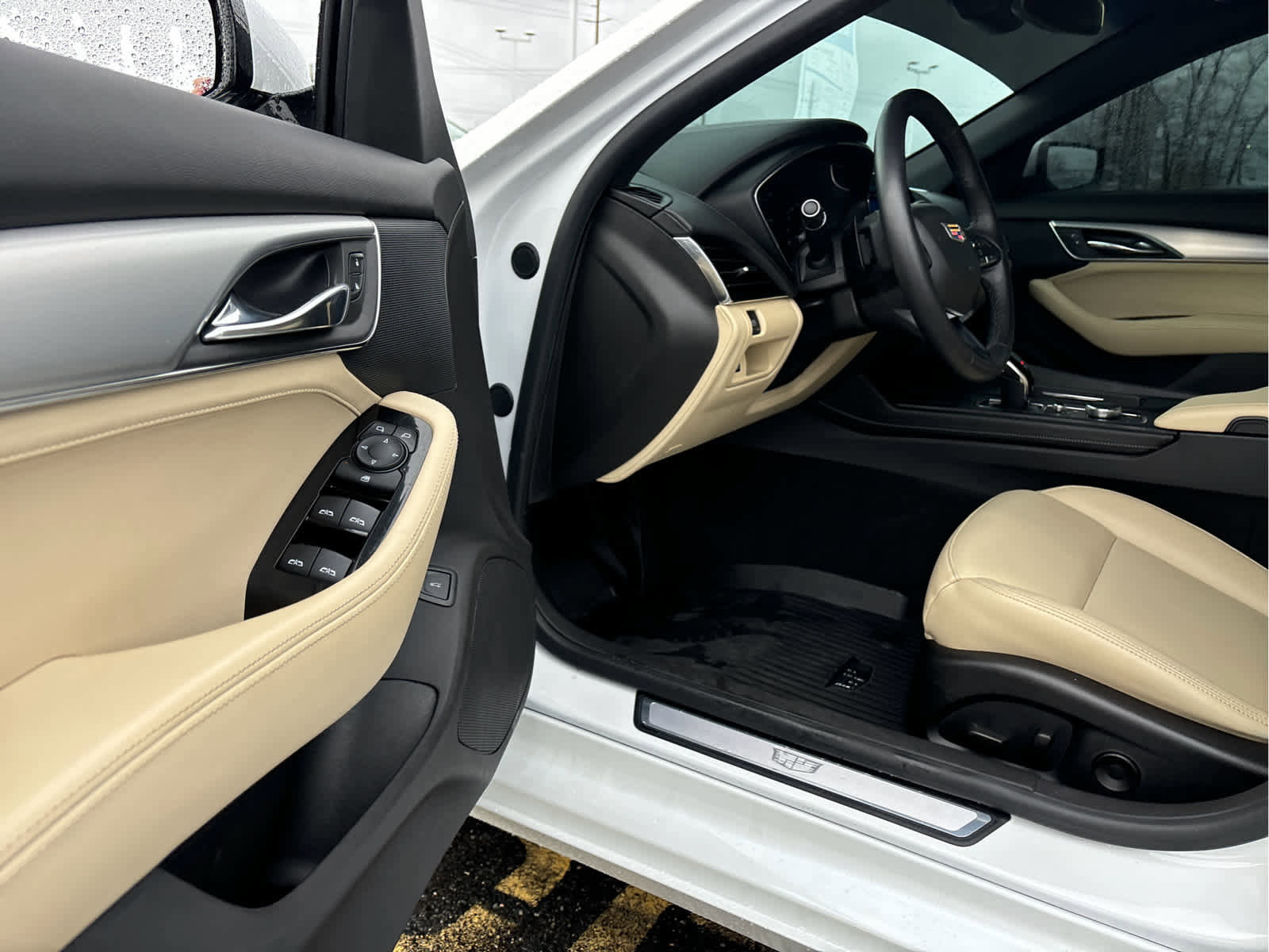 Used 2024 Cadillac CT5 Luxury w/ Cold Weather Package image 7