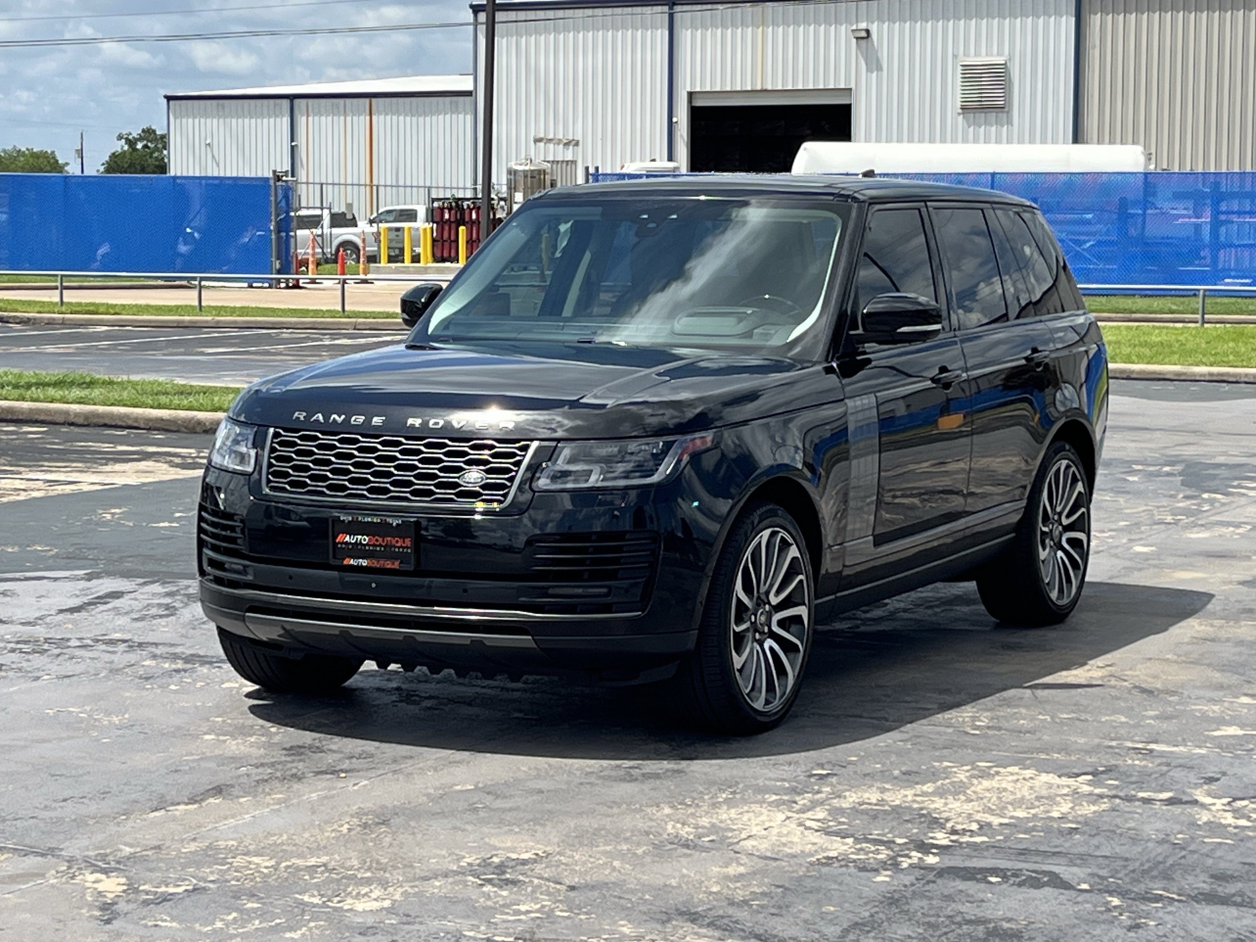 Used 2019 Land Rover Range Rover Supercharged AWD/4WD image 3
