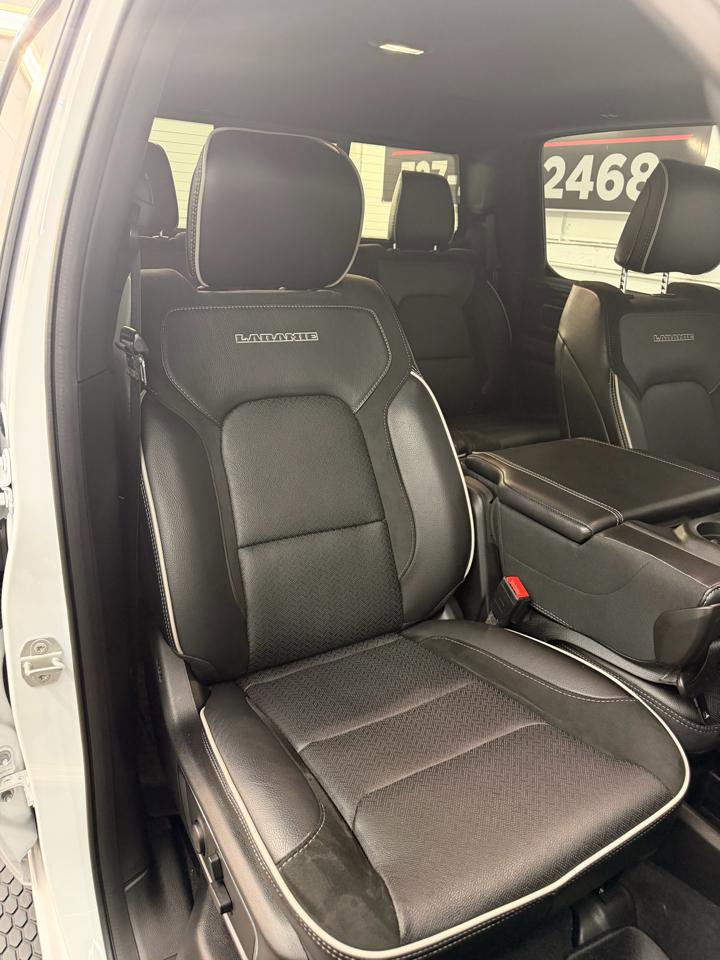 Used 2025 RAM 1500 Laramie AWD/4WD image 36