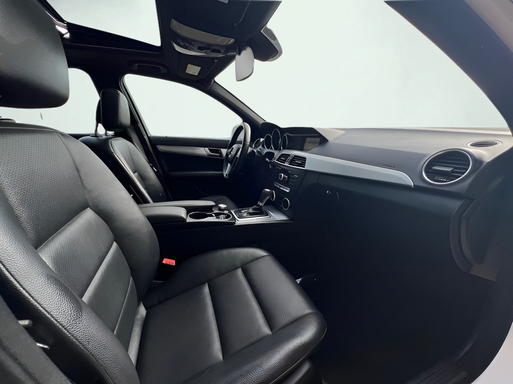 Used 2014 Mercedes-Benz C 250 Sedan image 25