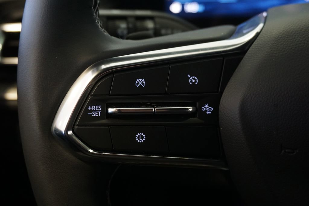 New 2025 Chevrolet Traverse LT w/ Driver Confidence Package image 18