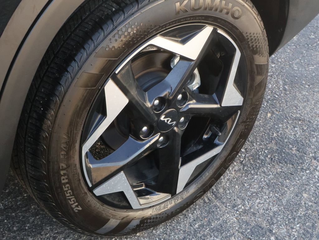 Used 2025 Kia Seltos S image 34