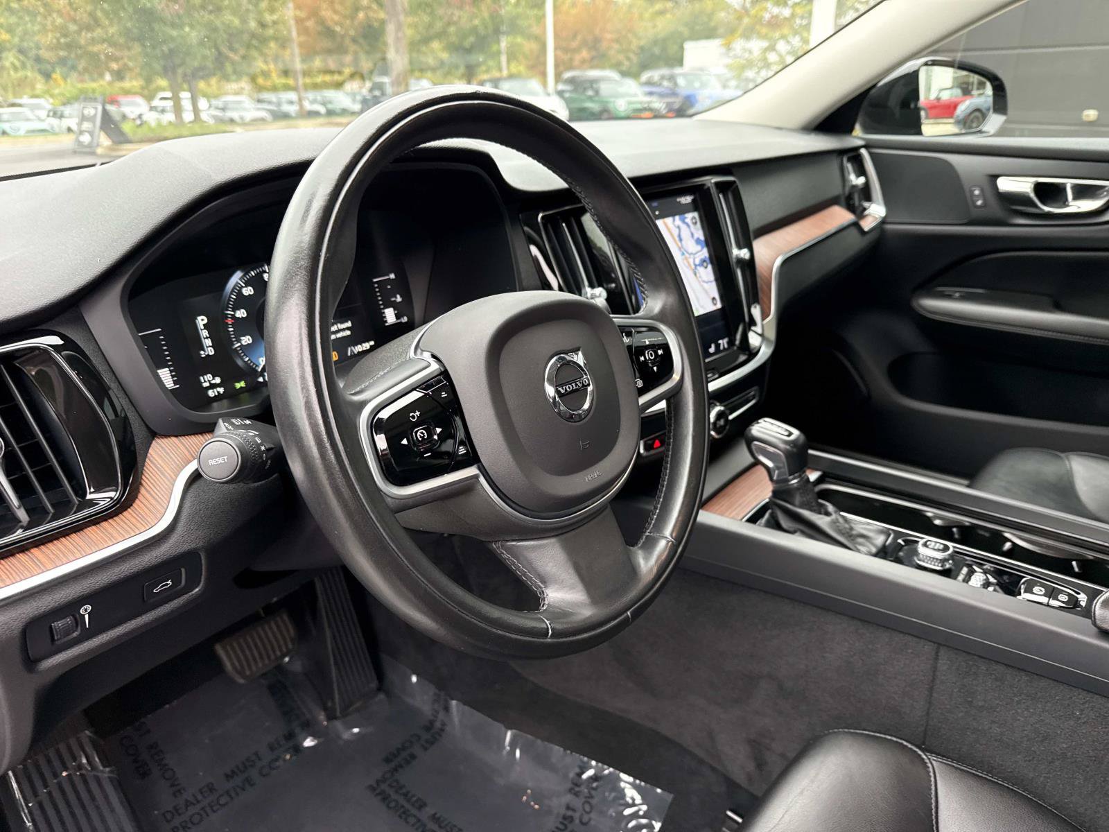 Used 2019 Volvo S60 T5 Momentum w/ Premium Package FWD image 25