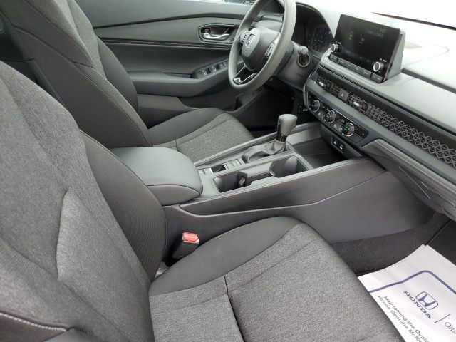 New 2025 Honda Accord SE image 7