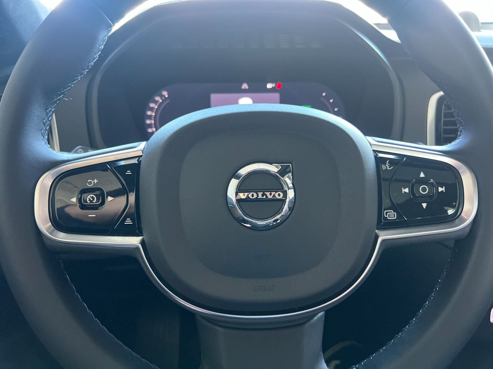 Certified 2023 Volvo XC90 T8 Ultimate w/ Lounge Package AWD/4WD image 29