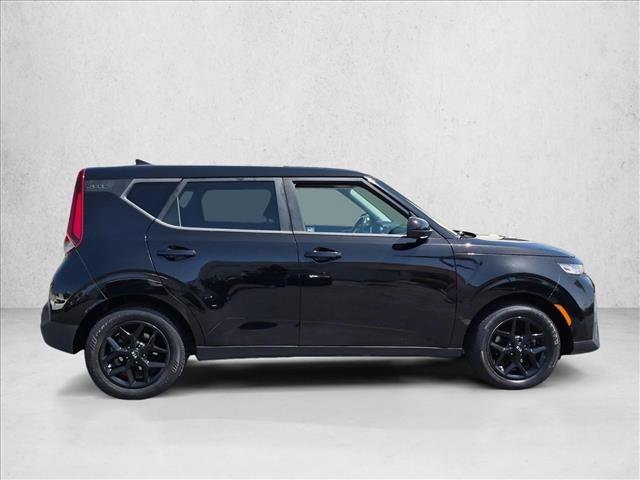 Used 2020 Kia Soul S FWD image 4