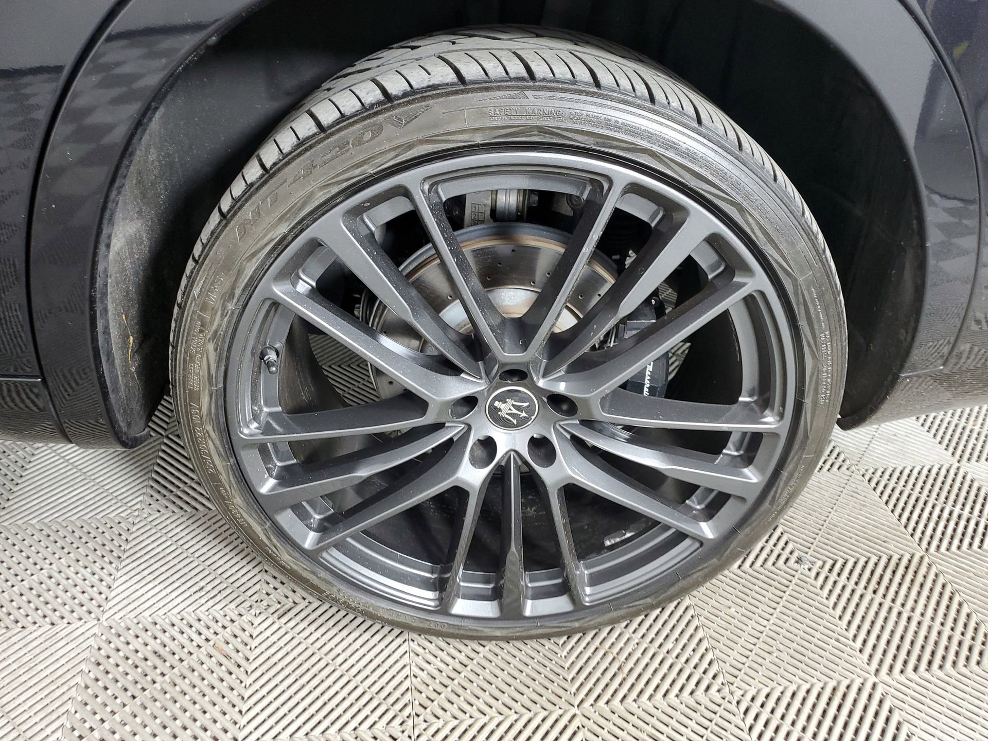 Used 2022 Maserati Levante Modena S image 16