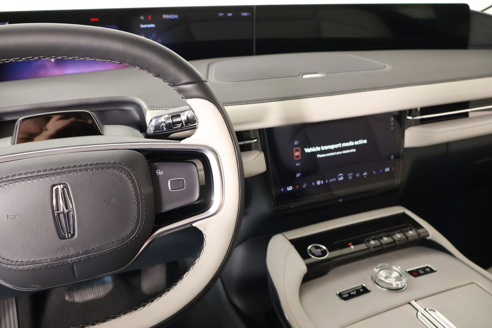 New 2026 Lincoln Navigator Reserve AWD/4WD image 5