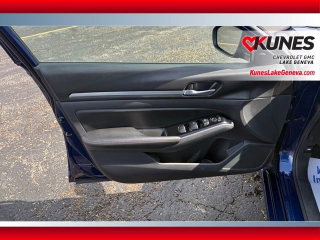 Used 2024 Nissan Altima 2.5 SR image 15