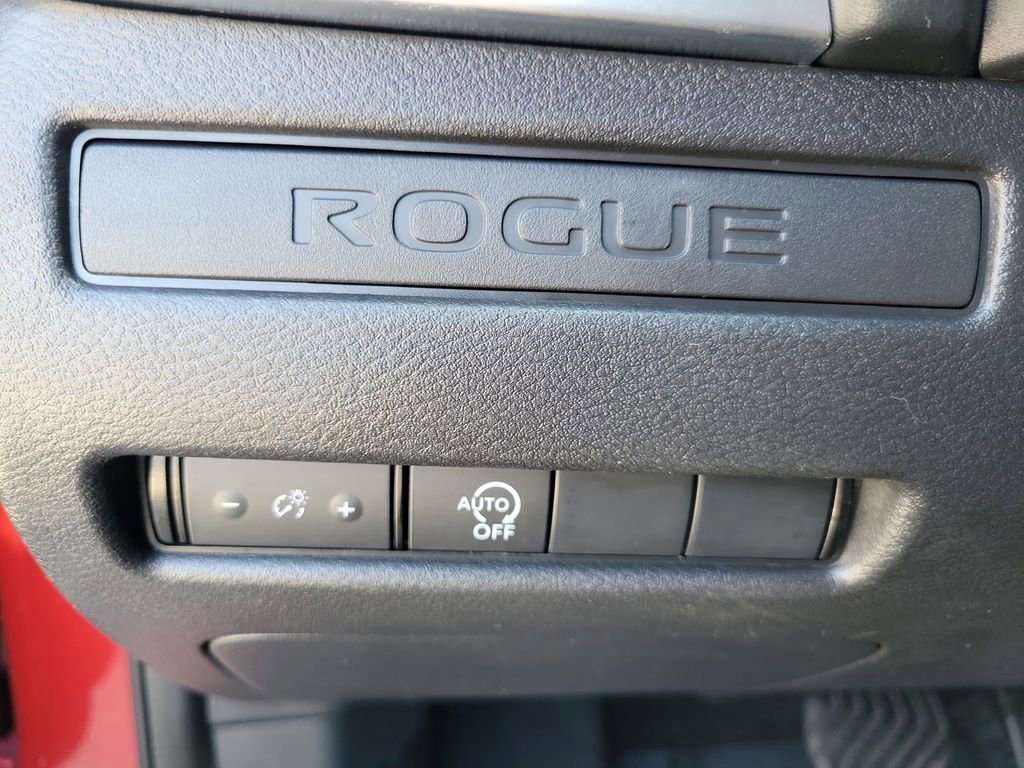 Certified 2024 Nissan Rogue S image 25