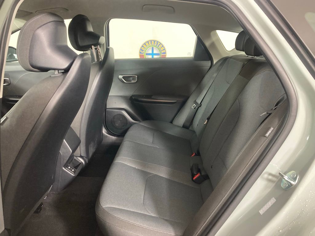 New 2025 Kia K4 LXS image 13