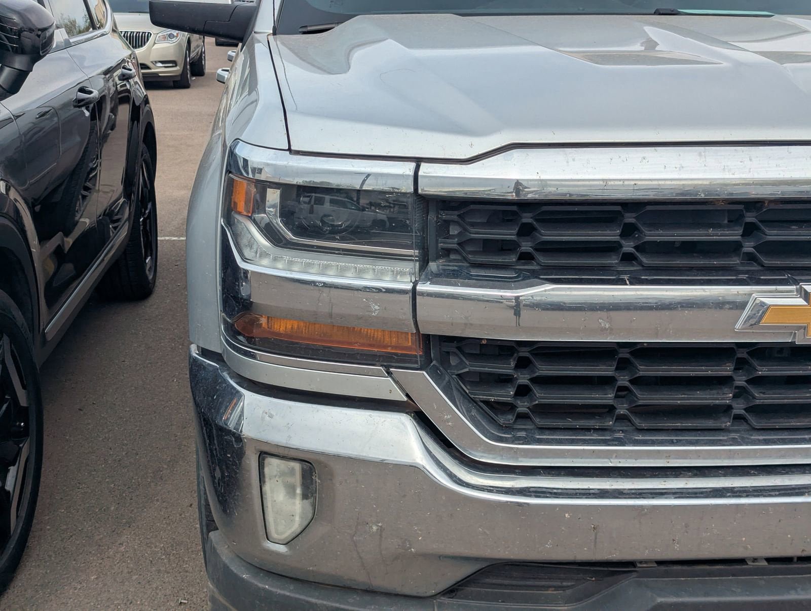 Used 2018 Chevrolet Silverado 1500 LT w/ All Star Edition RWD image 4