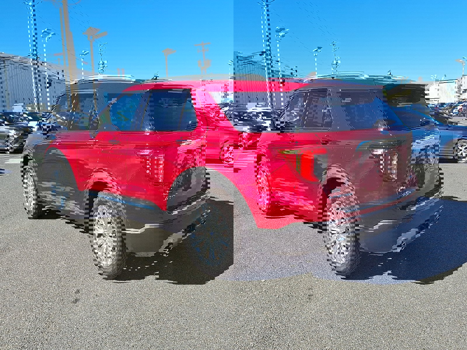 Used 2022 Ford Explorer Limited w/ Equipment Group 301A image 6