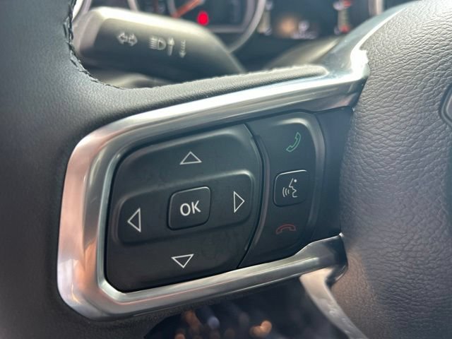 Used 2023 Jeep Wrangler Unlimited Sahara AWD/4WD image 26