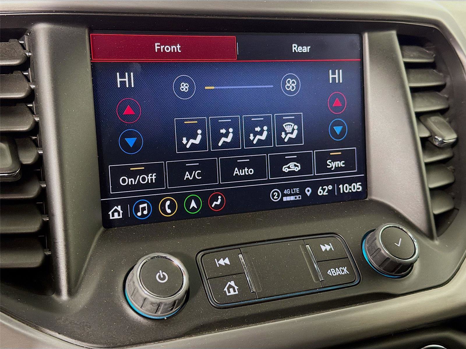 Used 2023 GMC Acadia AT4 w/ Technology Package image 17