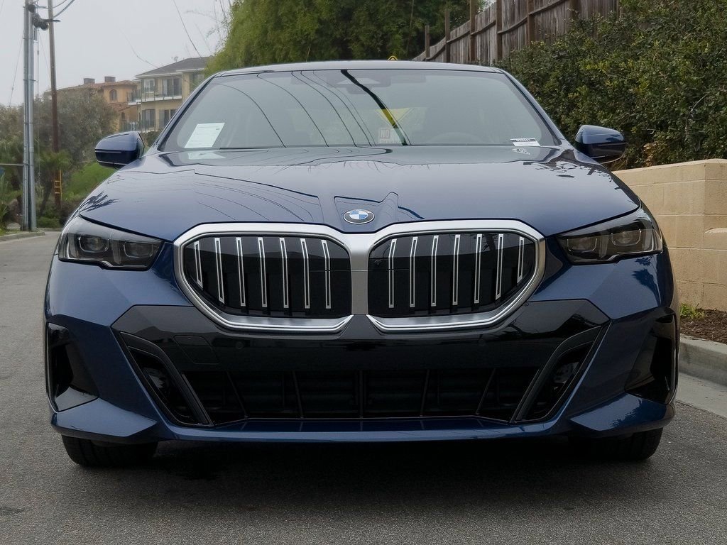 New 2026 BMW 530i w/ M Sport Package image 3