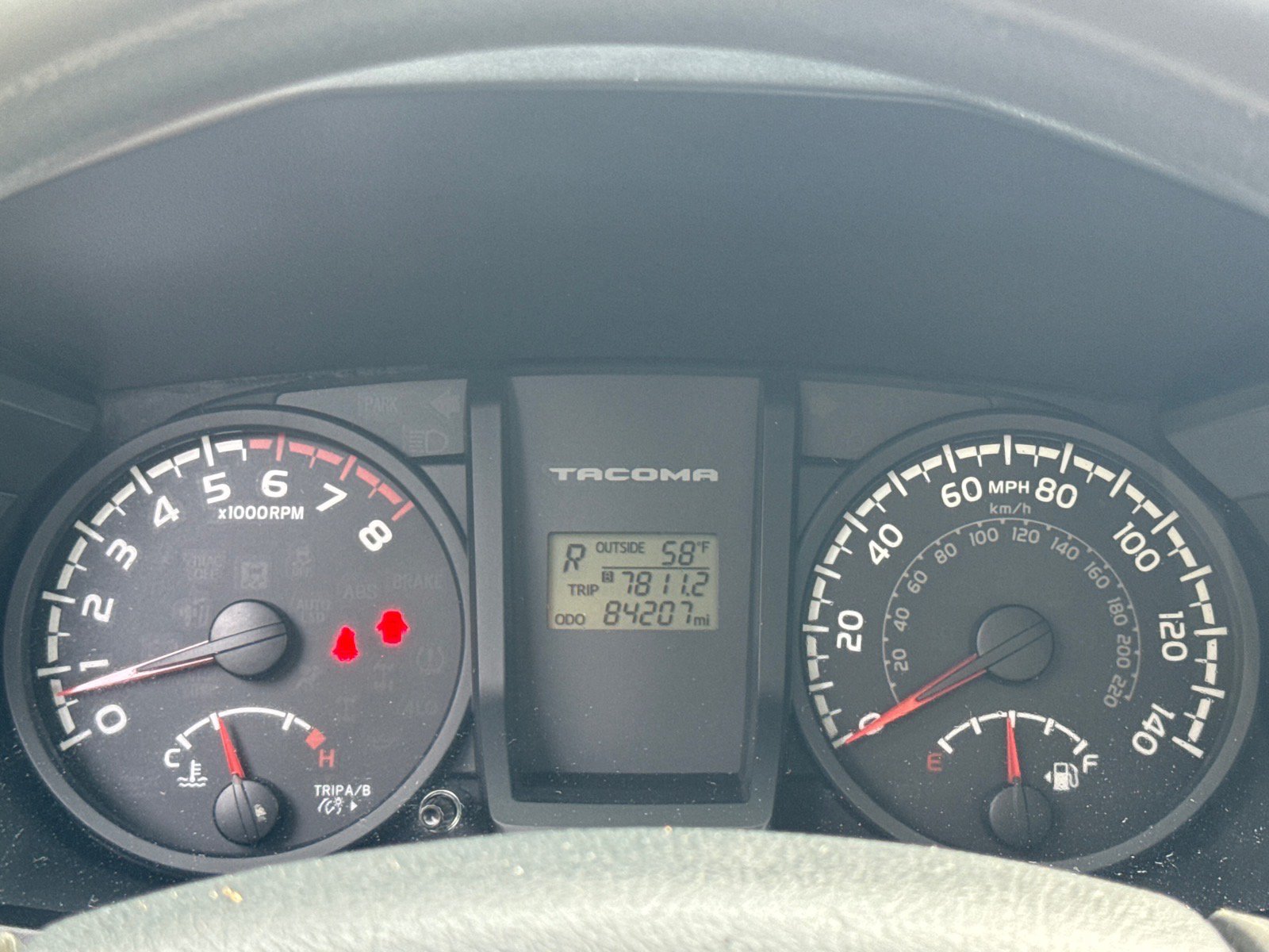 Used 2016 Toyota Tacoma SR RWD image 13